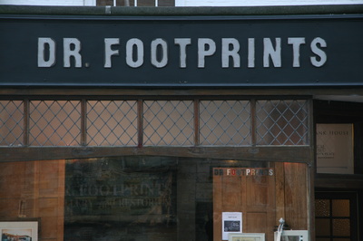 Dr. Footprints shop sign