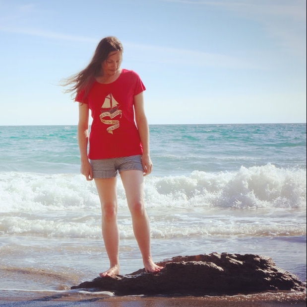 Lisa Wrench of Old Rope Salvage at the beach in Cornwall
